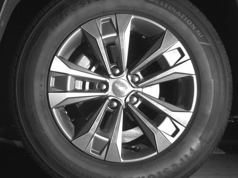 Used 2025 Chevrolet Equinox LT FWD image 12