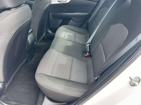 Used 2024 Kia Forte LXS w/ LXS Technology Package FWD image 17