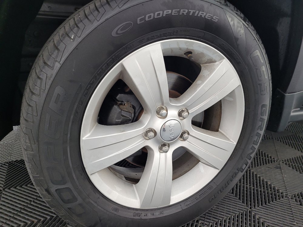 Used 2015 Jeep Compass Latitude AWD/4WD image 31