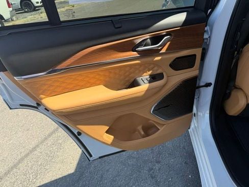 New 2026 Jeep Grand Cherokee Summit AWD/4WD image 10