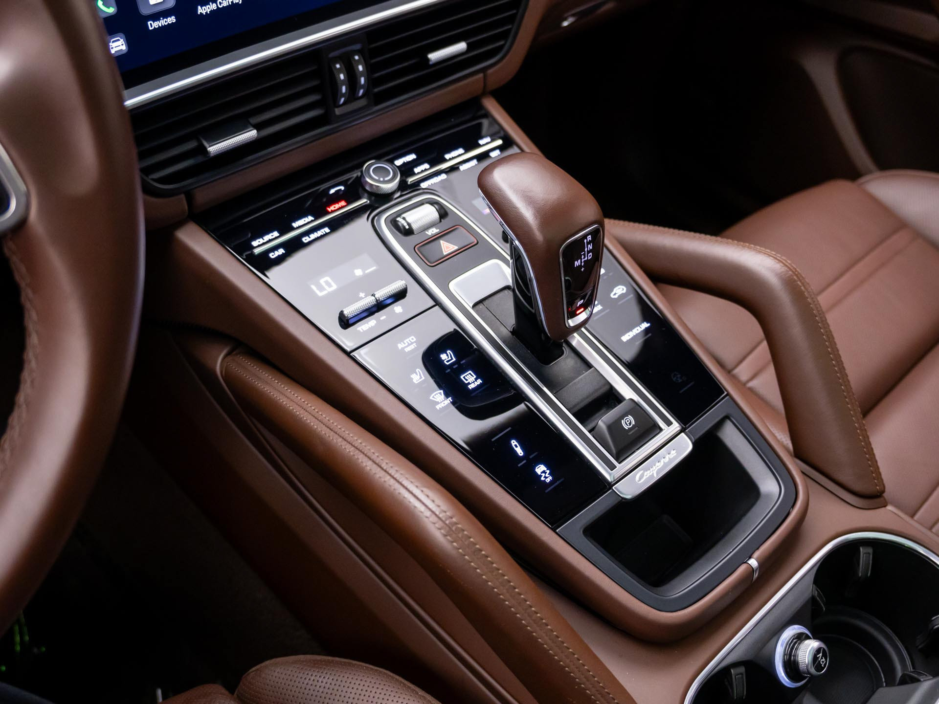 Used 2023 Porsche Cayenne Platinum Edition AWD/4WD image 13