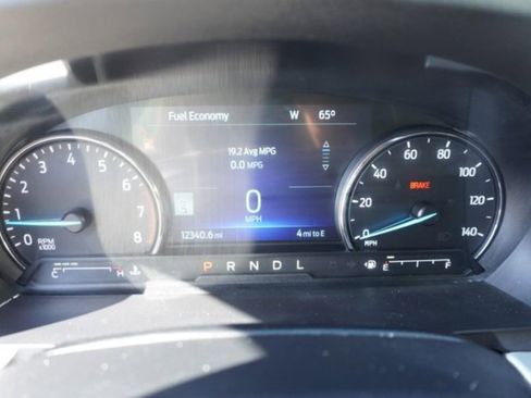 Used 2022 Ford Explorer XLT w/ Equipment Group 202A image 28