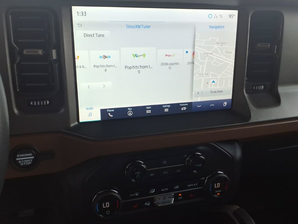 Used 2024 Ford Bronco Outer Banks AWD/4WD image 23
