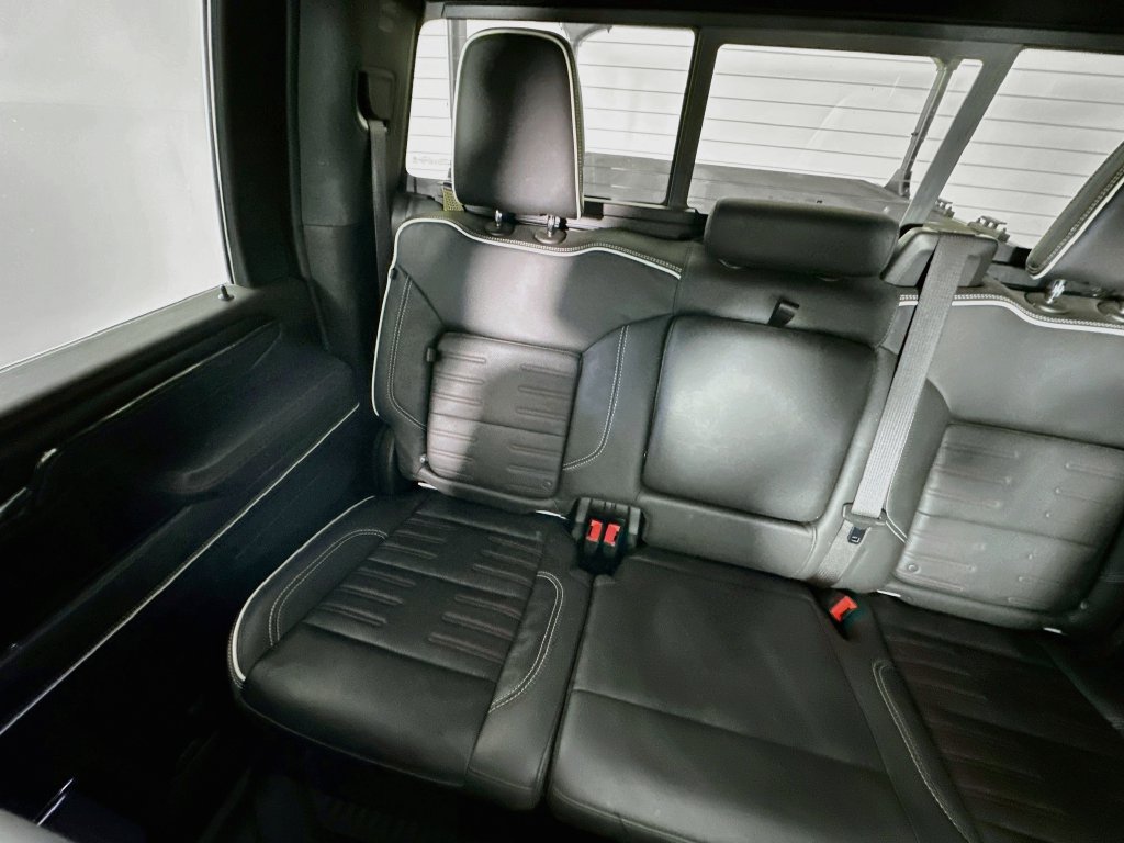 Used 2024 GMC Sierra 2500 AT4X AWD/4WD image 12