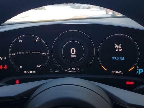 Used 2020 Porsche Taycan Turbo image 28