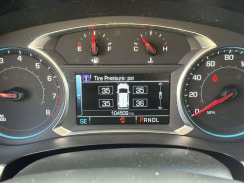 Used 2019 Chevrolet Traverse LT image 19