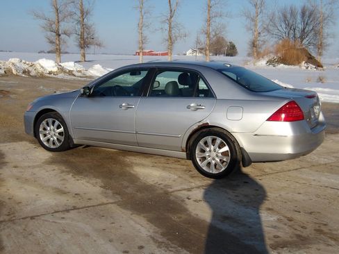 Used 2006 Honda Accord EX image 12