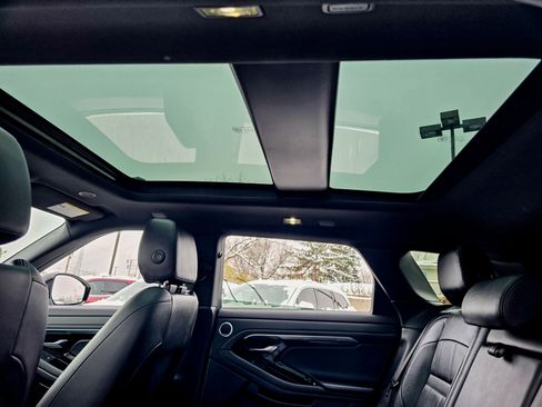 Used 2023 Land Rover Range Rover Evoque S image 16