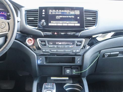 Certified 2023 Honda Passport Elite image 16
