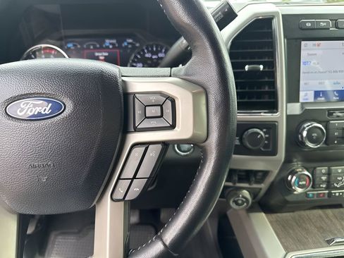 Used 2021 Ford F250 Lariat image 31