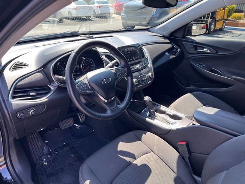 Used 2016 Chevrolet Malibu LT image 13