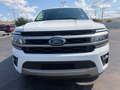Used 2024 Ford Expedition Max XLT AWD/4WD image 7