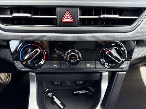 New 2026 Kia Seltos LX image 21