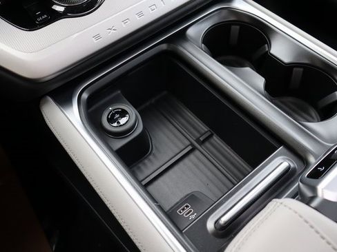 New 2026 Ford Expedition Active image 11