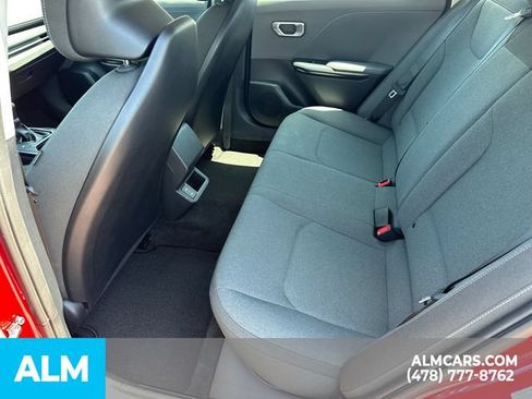 Used 2025 Kia K4 FWD image 23