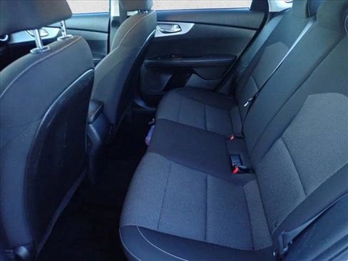 Used 2022 Kia Forte LXS image 8
