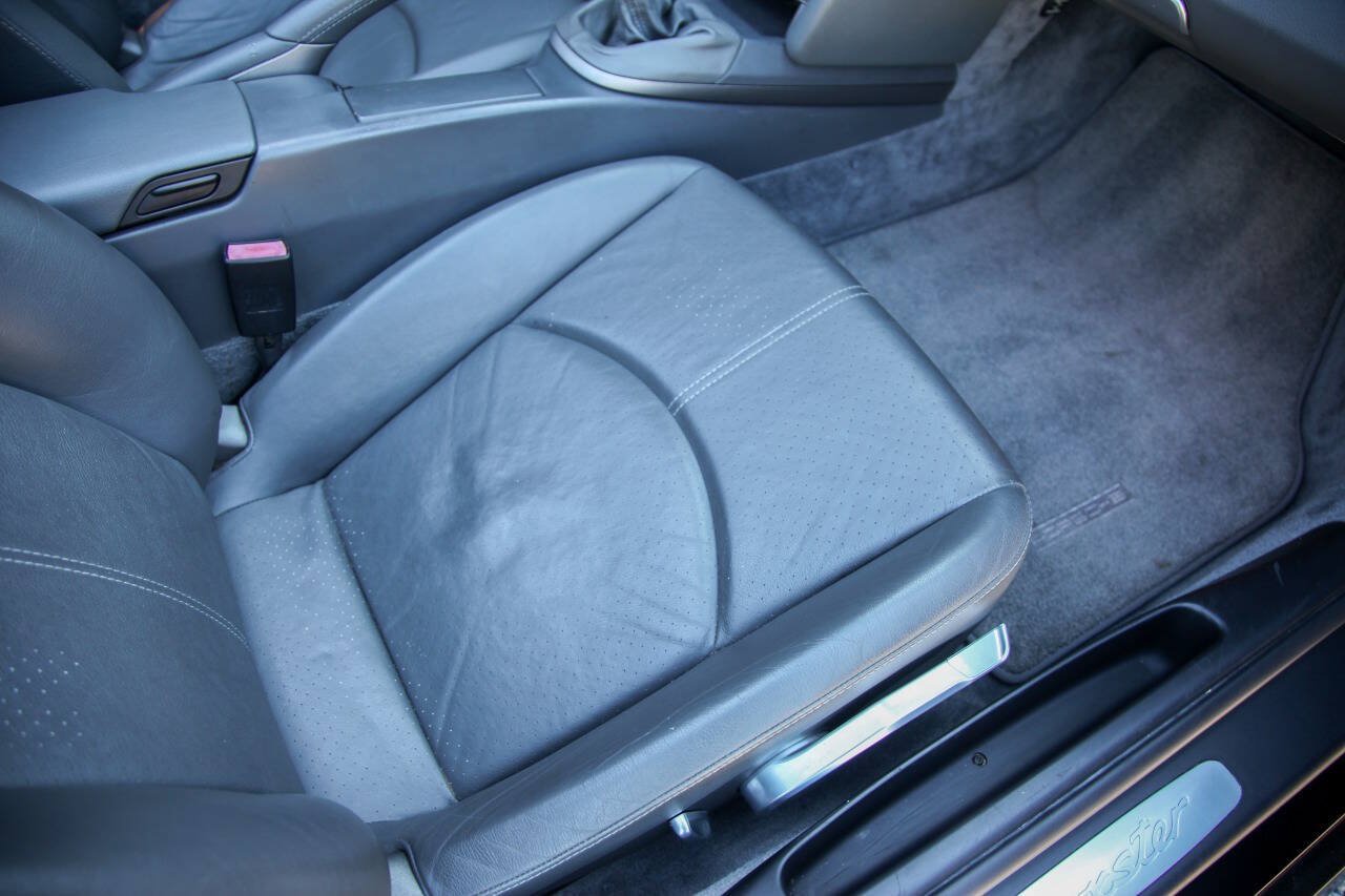 Used 2005 Porsche Boxster RWD image 45