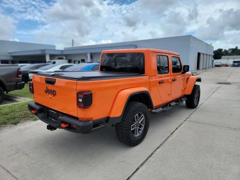 Used 2025 Jeep Gladiator Mojave AWD/4WD image 5