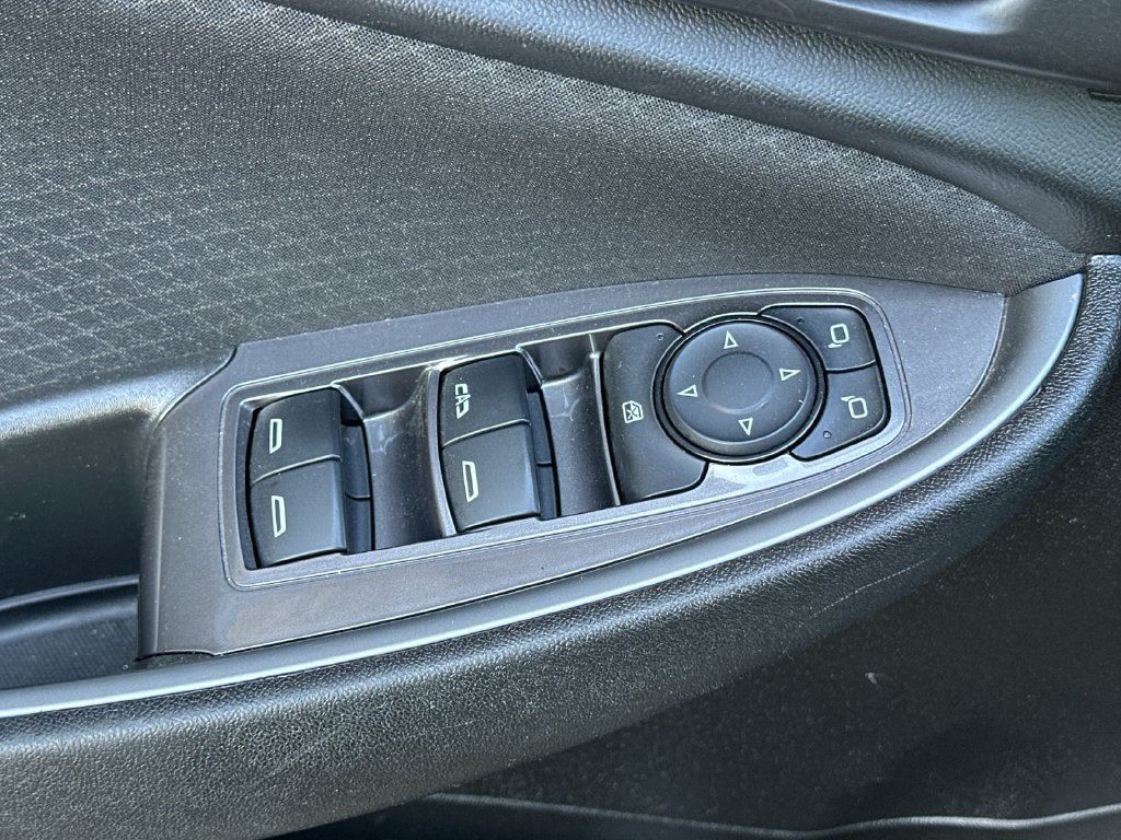Used 2023 Chevrolet Malibu LT FWD image 12