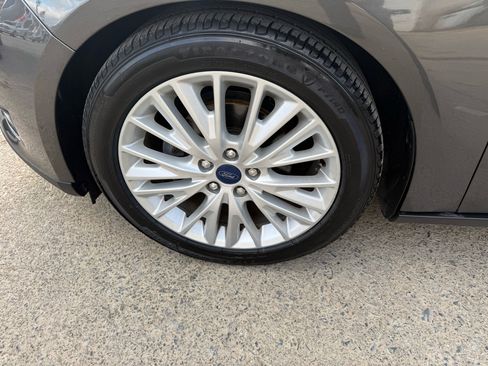 Used 2018 Ford Focus Titanium image 12