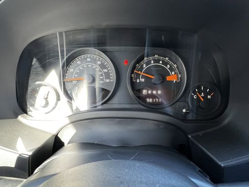 Used 2016 Jeep Patriot Sport w/ Power Value Group image 21