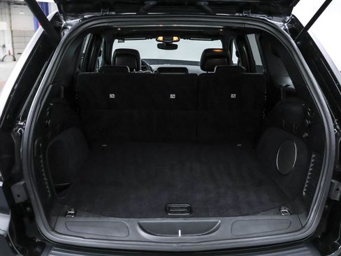 Used 2018 Jeep Grand Cherokee Altitude image 33