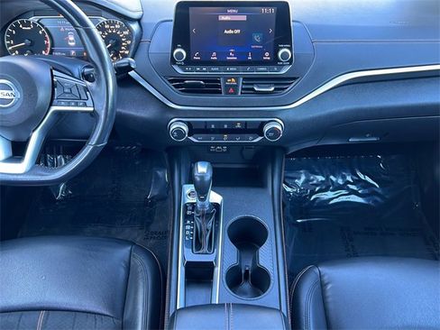 Used 2021 Nissan Altima 2.5 SR image 12