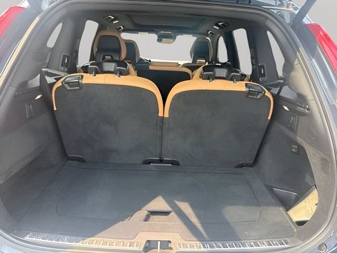 Used 2018 Volvo XC90 T6 Momentum w/ Convenience Package AWD/4WD image 30