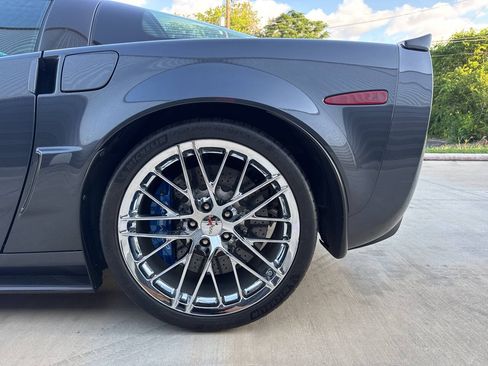 Used 2009 Chevrolet Corvette ZR1 w/ Preferred Equipment Group RWD image 37