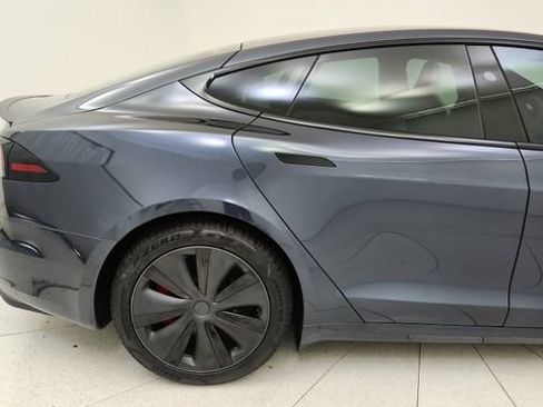 Used 2025 Tesla Model S Plaid image 12