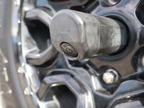 Used 2023 Ford Bronco Wildtrak image 4