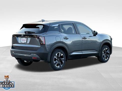 Used 2025 Nissan Kicks SV image 5
