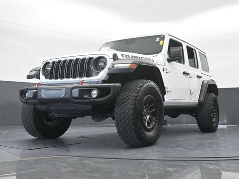 Used 2022 Jeep Wrangler Unlimited Rubicon w/ Xtreme Recon 35" Tire Package AWD/4WD image 58