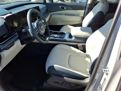New 2026 Kia Carnival EX image 10