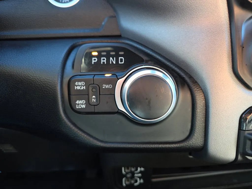 Used 2024 RAM 2500 Big Horn AWD/4WD image 28