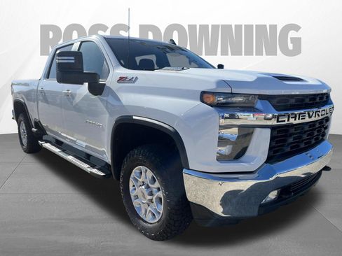 Used 2022 Chevrolet Silverado 2500 LT w/ Convenience Package AWD/4WD image 3