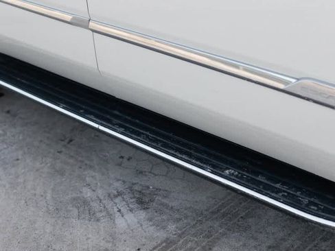 Used 2016 Cadillac Escalade ESV Luxury image 14