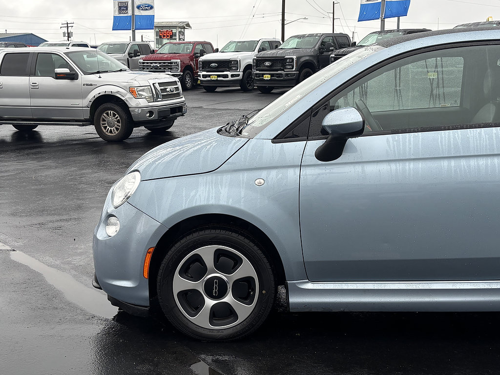 Used 2015 FIAT 500 e FWD image 10