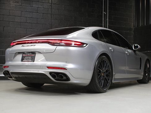 Used 2022 Porsche Panamera GTS AWD/4WD image 20