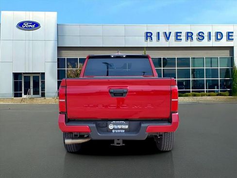 Used 2024 Toyota Tacoma SR5 image 3