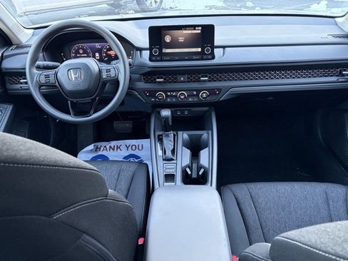 Certified 2025 Honda Accord SE image 32