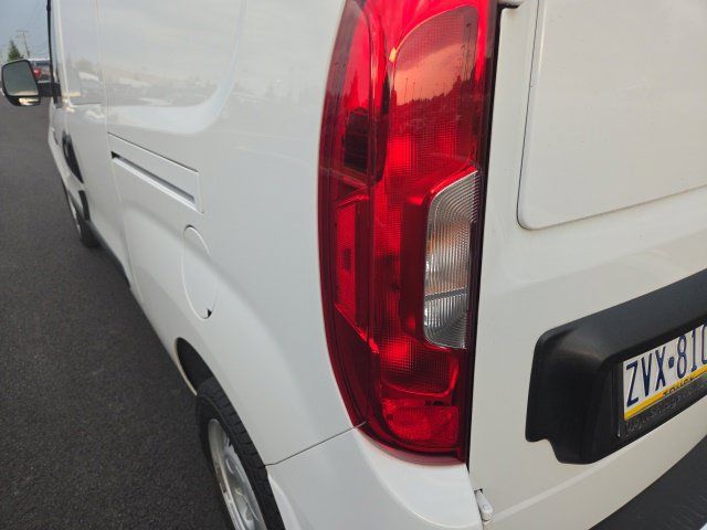 Used 2022 RAM ProMaster City Tradesman FWD image 21