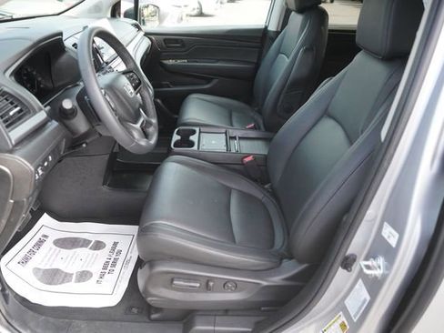 Used 2025 Honda Odyssey EX-L image 9