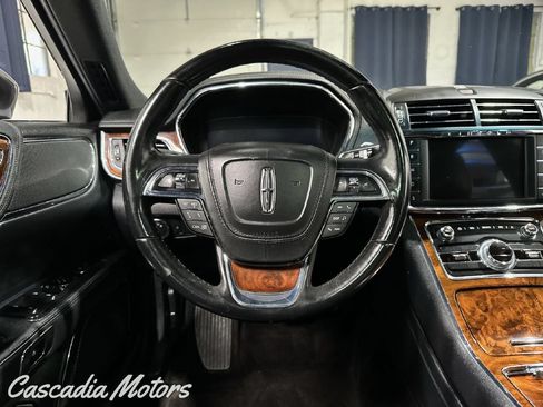 Used 2017 Lincoln Continental Reserve w/ Technology Package AWD/4WD image 36