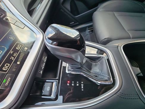 Used 2023 Subaru Outback Limited image 37