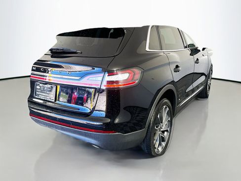 Used 2022 Lincoln Nautilus Reserve AWD/4WD image 7