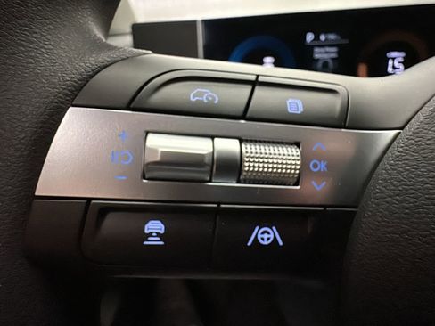 New 2026 Hyundai Tucson Blue SE image 16