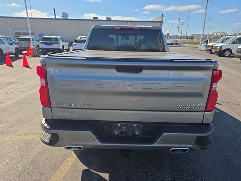 Used 2023 Chevrolet Silverado 1500 High Country w/ High Country Premium Package image 4