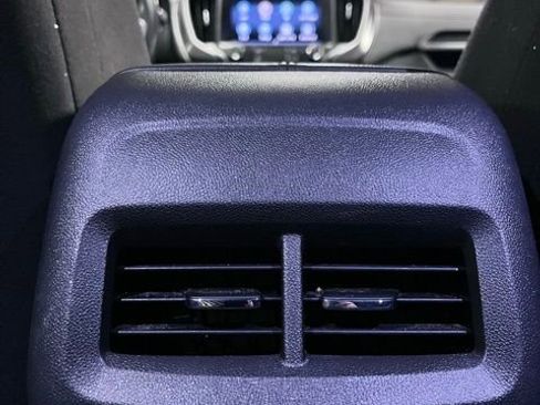 Used 2022 GMC Terrain SLE w/ Driver Convenience Package AWD/4WD image 26