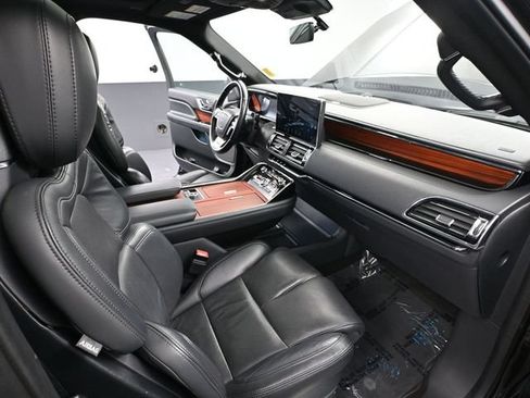Used 2024 Lincoln Navigator Reserve AWD/4WD image 55